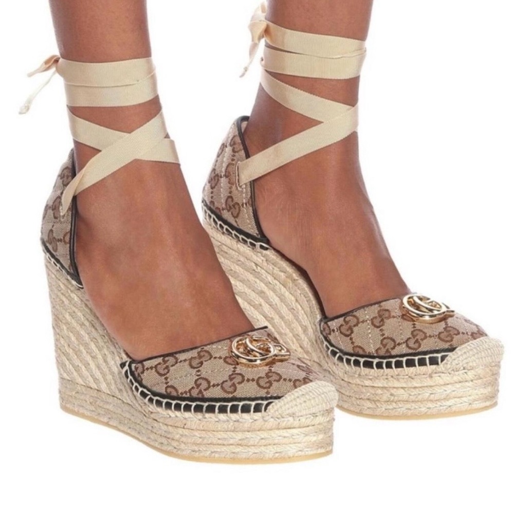 Gucci Monogram Beige Espadrilles with Gold Accents - Picture 3 of 3